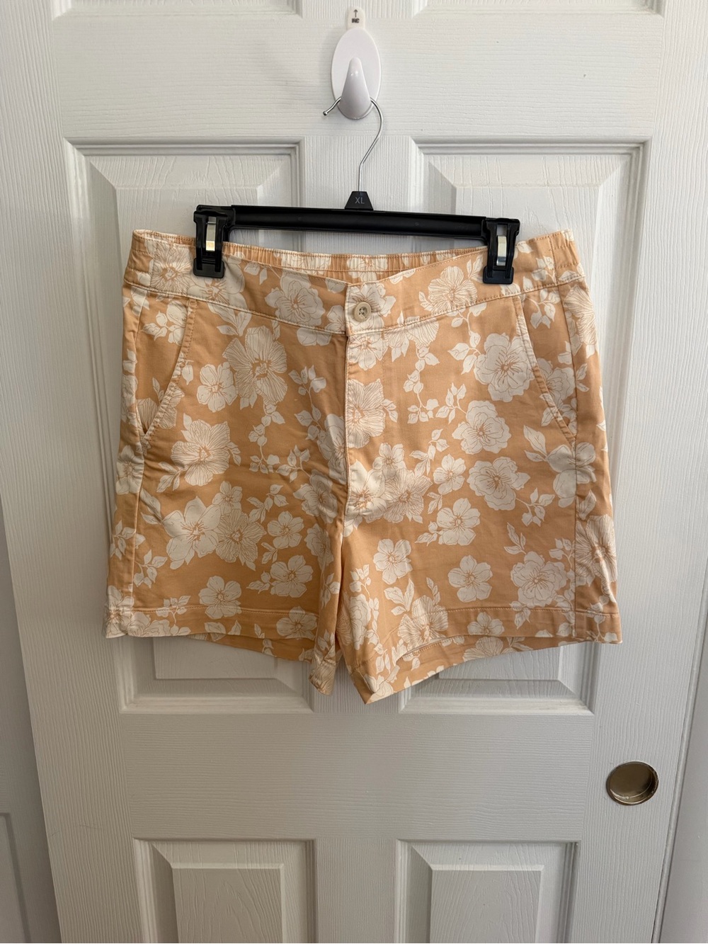 Women's Peach Floral Flat Front Shorts